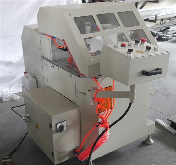 鋁型材切割機(jī)-45&deg;及90&deg;切割